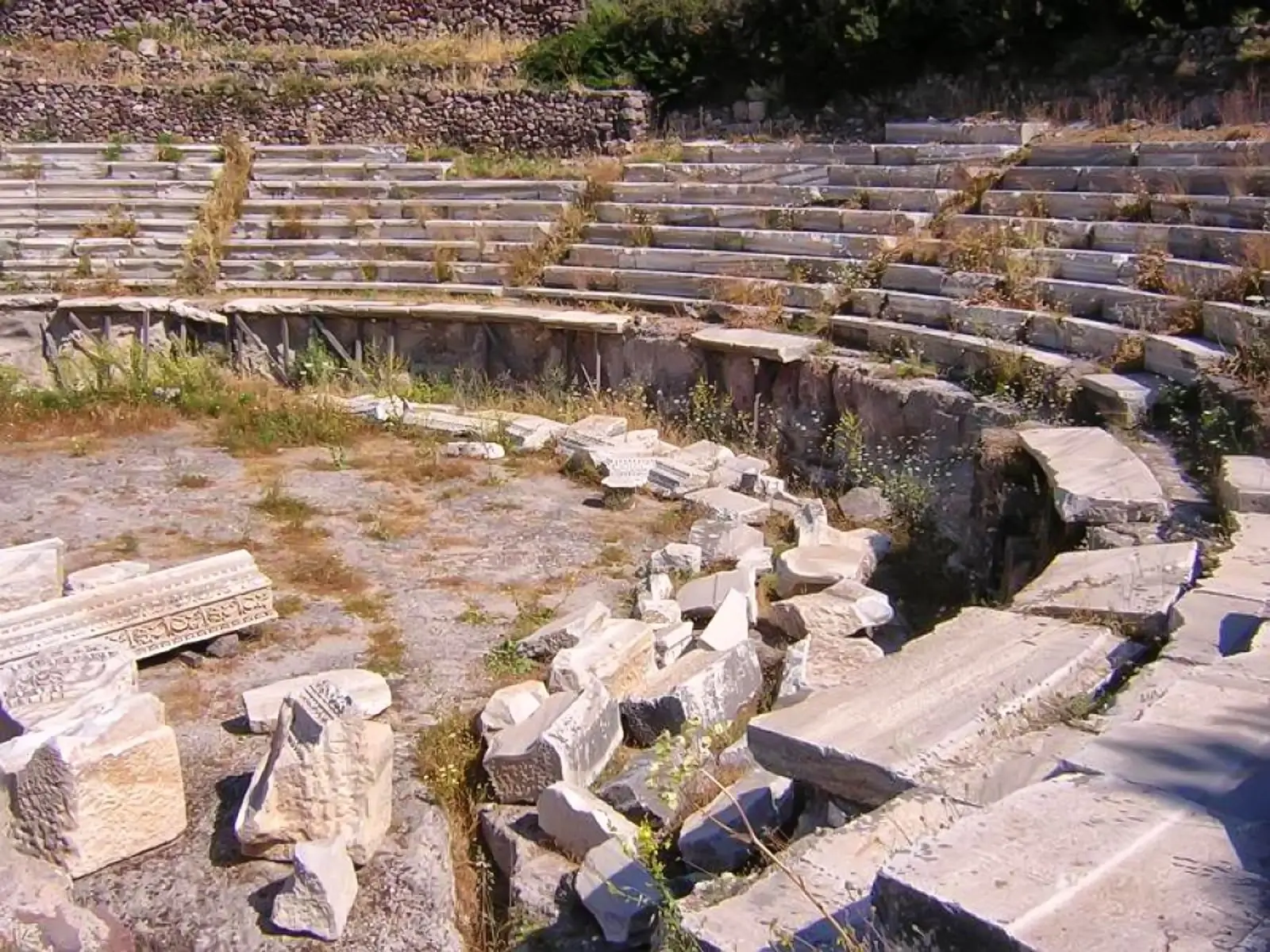 Milos Archaelogical Sights